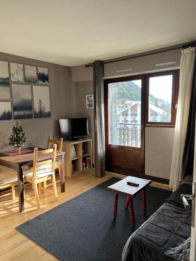 Auron Montain View Apartment Luaran gambar